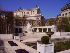 Sissi Denkmal im Volksgarten Wien